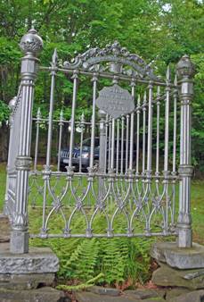 GWDowns-Gravesite-web1.jpg